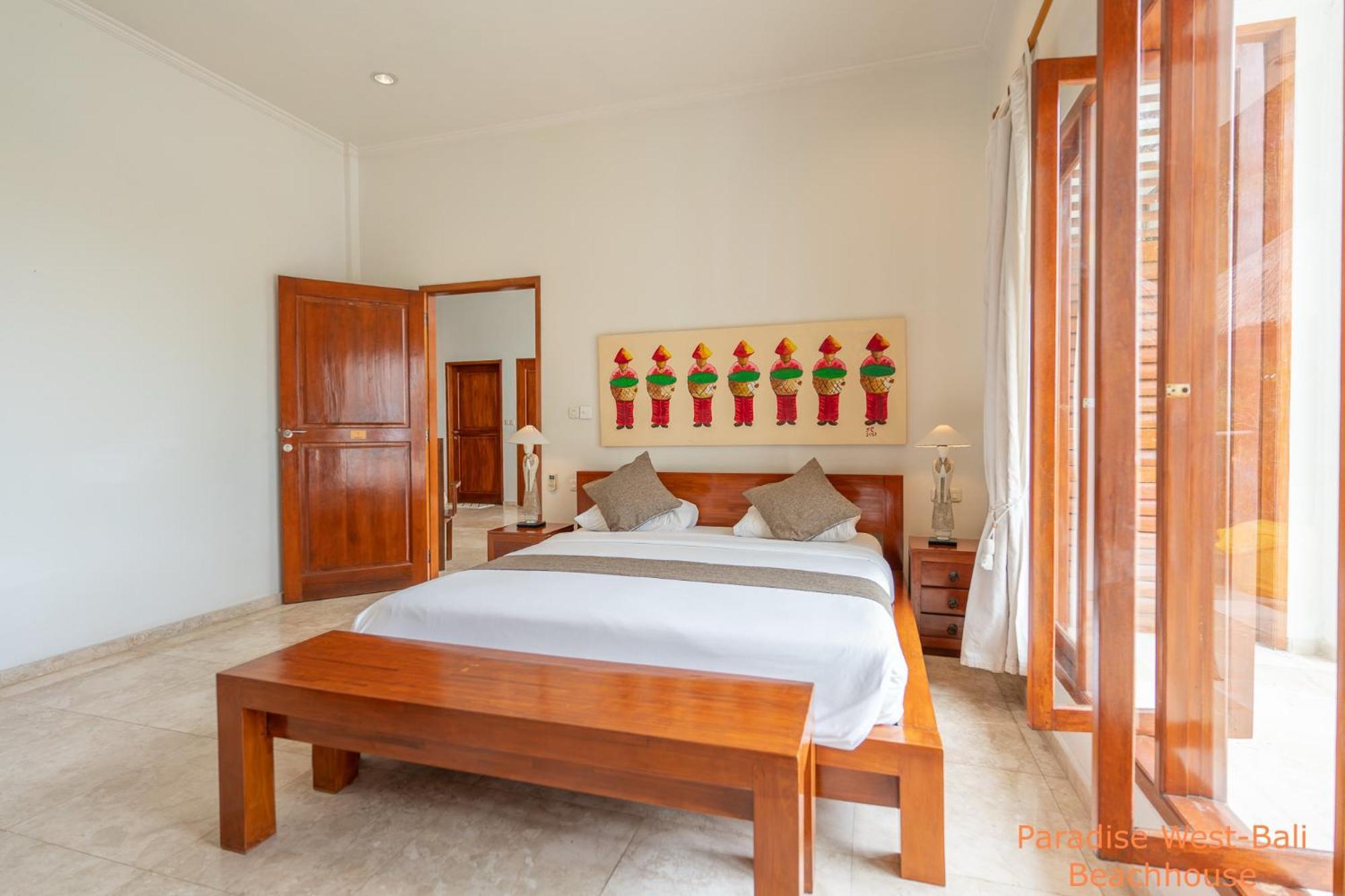 Paradise West-Bali Palasari Bilik gambar